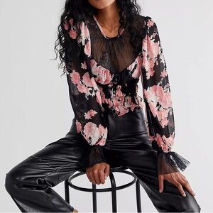 NWT Free People Daphne Lace Floral Cropped Blouse in Midnight Combo Large $128